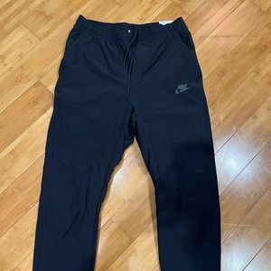 Nike Traveler pants Brand NEW Size S